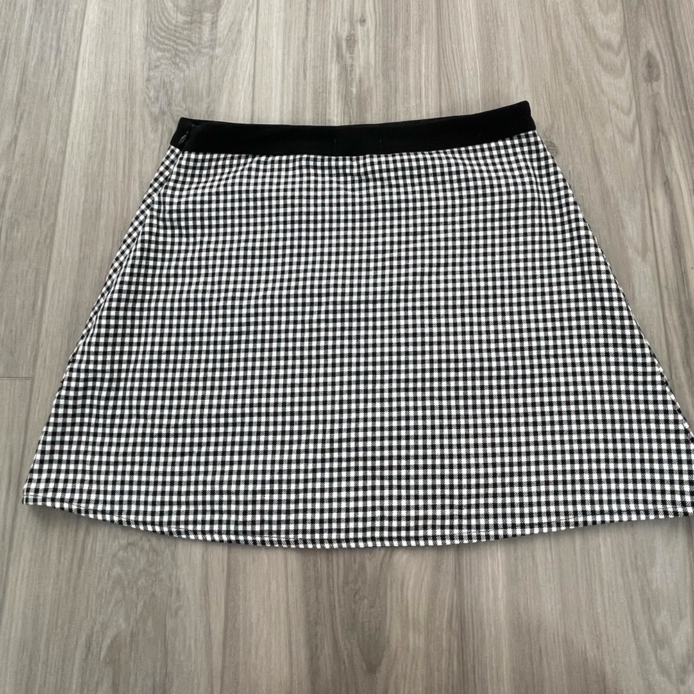 B/W Plaid Holiday Skirt
